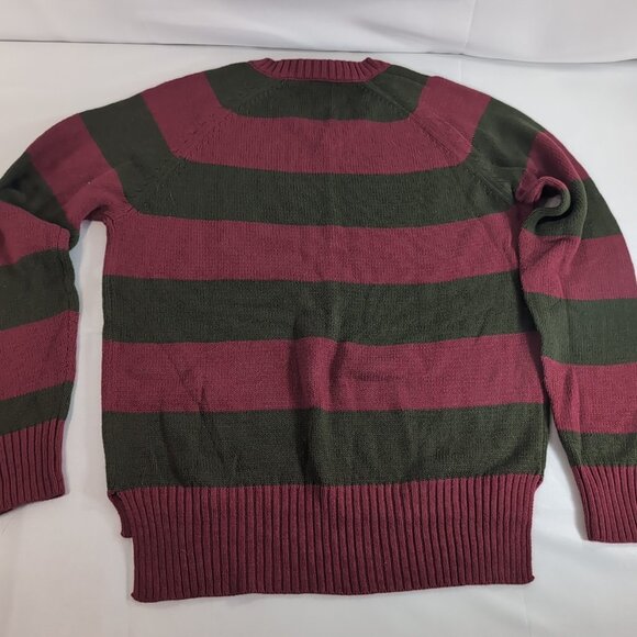 A Nightmare on Elm Street M Medium Spirit Striped Knit Sweater Red Halloween - Picture 10 of 12